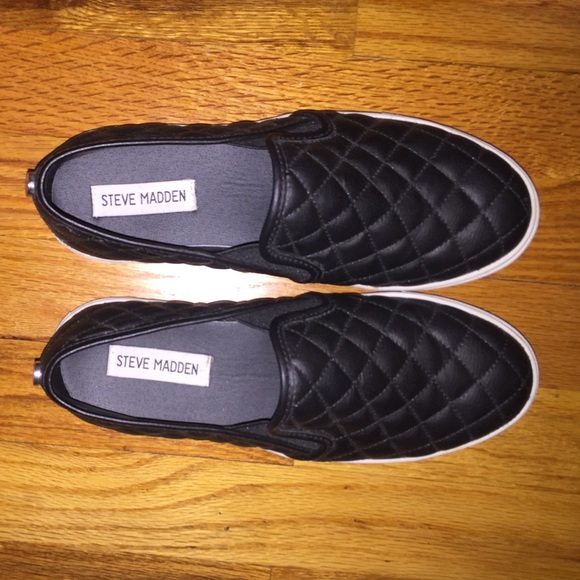 Steve Madden Ecentrcq Slip-on