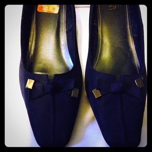 Navy little heels with cute bow
