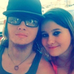 Meet your Posher, Caitlin