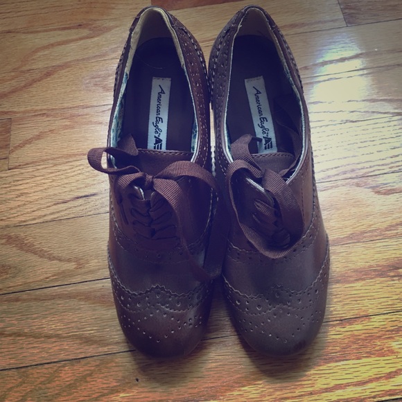 American Eagle lace up heels