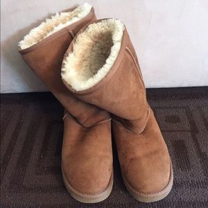 Chestnut tall UGGS