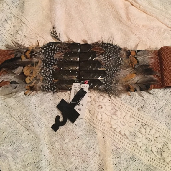 Feathered Belt