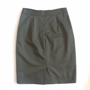 Independent Designer Skirts - Gray Pencil Skirt ⭐️ NWOT Independent Designer Skirts - Gray Pencil Skirt ⭐️ NWOT