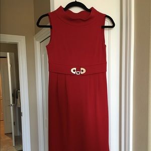 Madmen Work dress, hits at the knees.