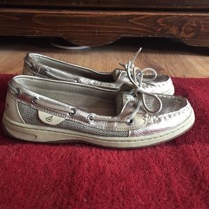 Gold metallic Sperry 6.5