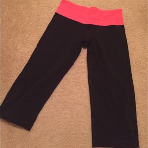 Lulu lemon Capri workout pants