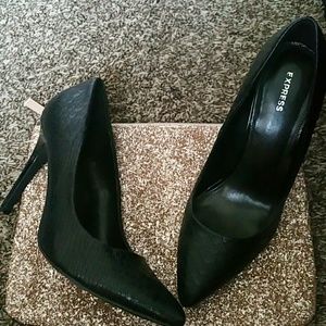 Express Heels