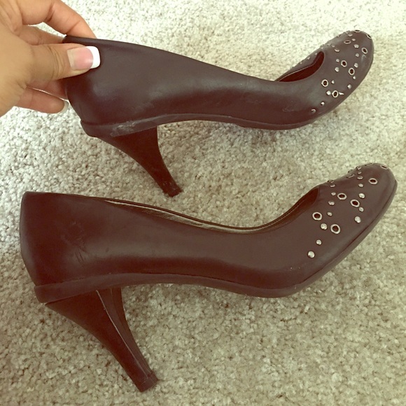 Kenneth Cole "Little Chicky" heel; 8 1/2M