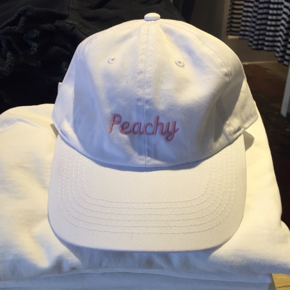 Brandy Melville Accessories - Peachy Hat