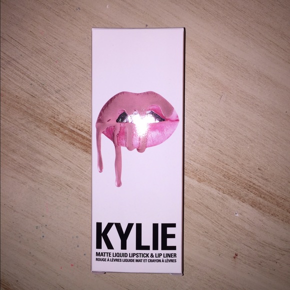 Kylie lipkit Koko K