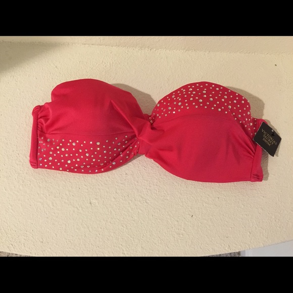 🌴NWT Victoria's Secret Swim Top☀️