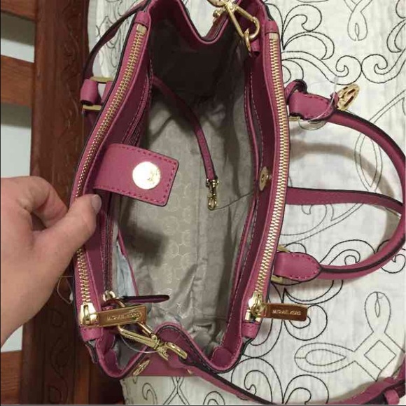 SOLD NWT Michael Kors Small Sutton Satchel Leather - Picture 3 of 4