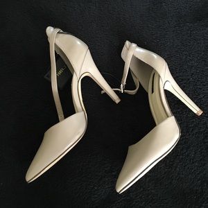 Forever 21 pumps