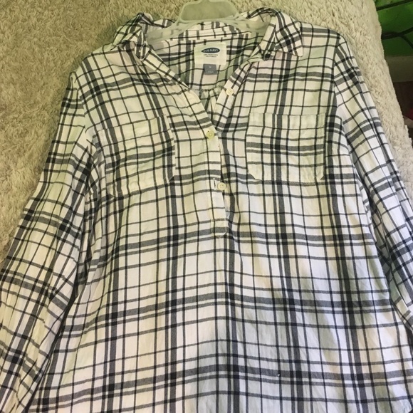 old navy half button long sleeve.