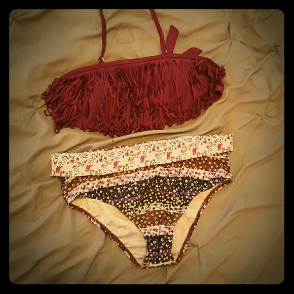 REDUCED***Fringe top bikini bathing suit