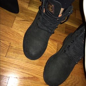 Black timberlands Youth