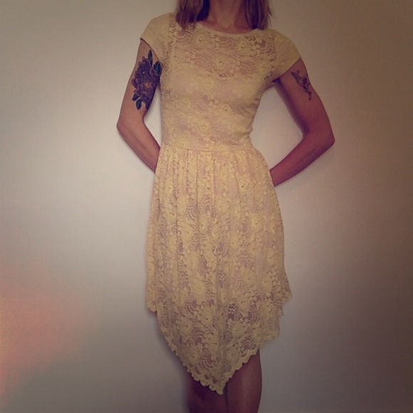 Sweet buttercream dress for summertime!