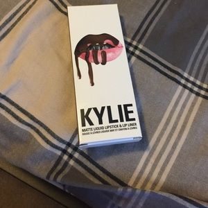 True Brown K by Kylie Cosmetics!!!