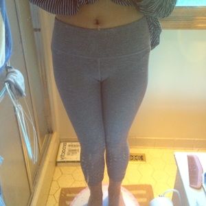 Lululemon light marled gray leggings