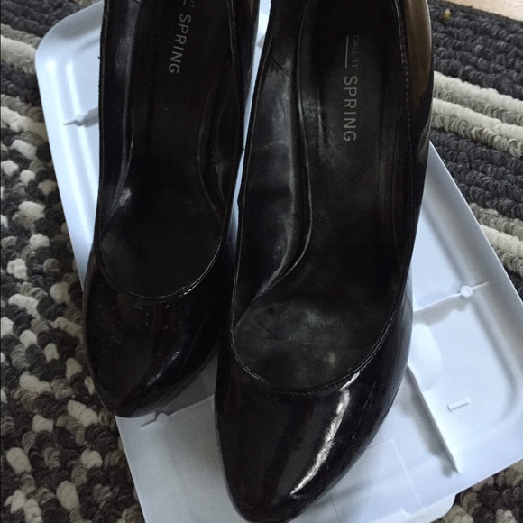 Black Patant leather women's pumps - Picture 1 of 4