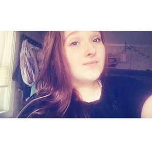 Meet your Posher, Mikayla