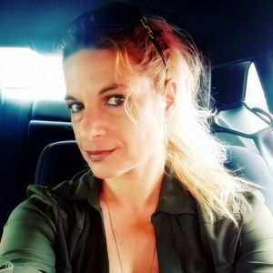 Meet your Posher, Carrie