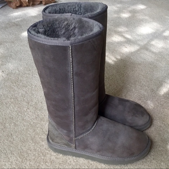 Gray Ugg Boots - Picture 2 of 4