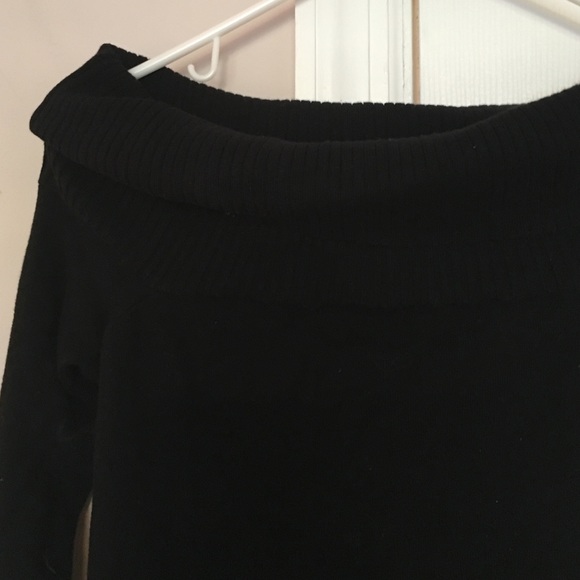 Fabletics off the shoulders sweater - Picture 2 of 2