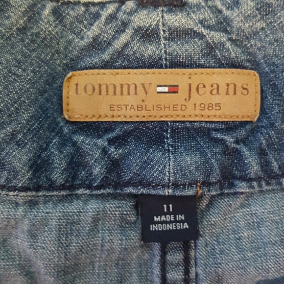 Shorts - Picture 3 of 4