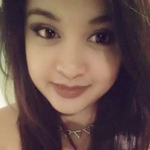 Meet your Posher, Heneva