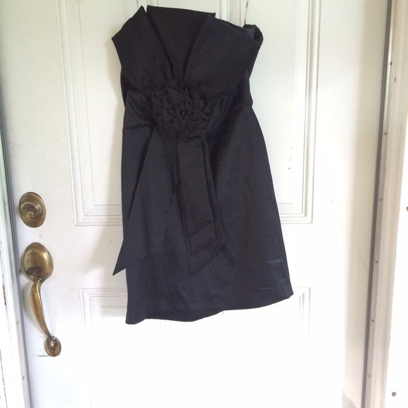 Black strapless dress - Picture 1 of 2