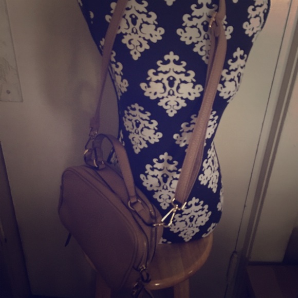 Tan pebbled double zip crossbody bag