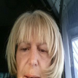 Meet your Posher, Pam