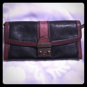 Black/tan leather fossil wallet