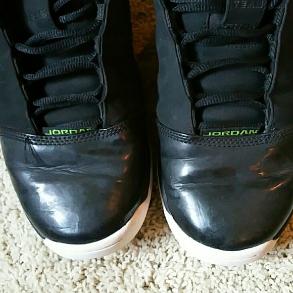 air jordan team strong