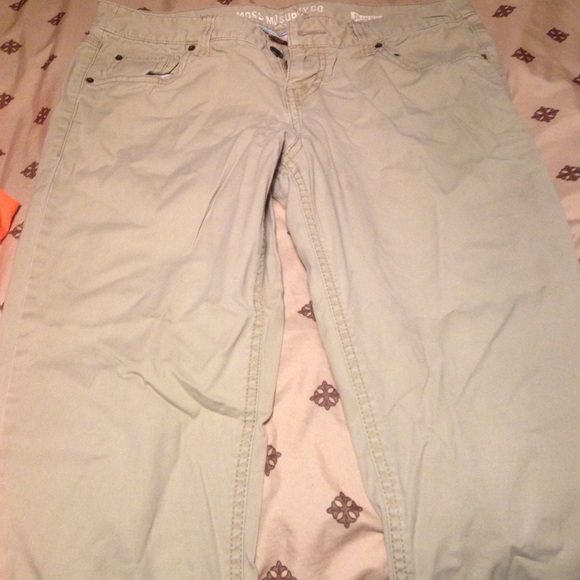 Khaki skinny pants