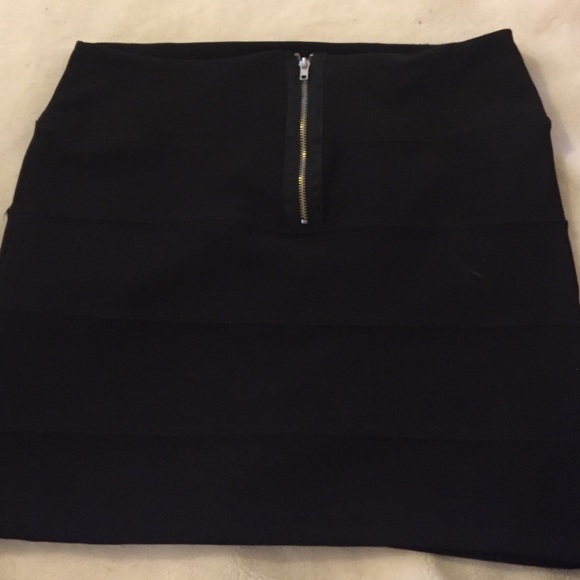 Bodycon ribbed mini skirt - Picture 2 of 4