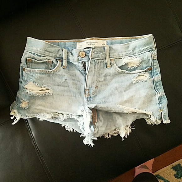 Mid waste 00 Abercrombie and Fitch