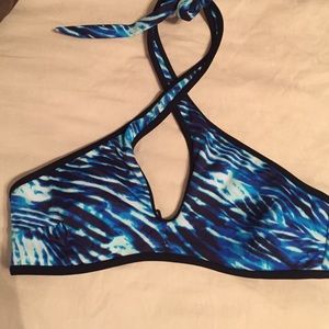 Brand new PINK bikini top.