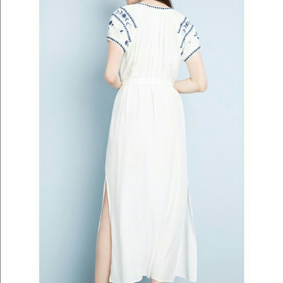 White side slit dress - Picture 2 of 4