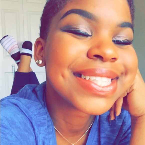 Meet your Posher, Bria