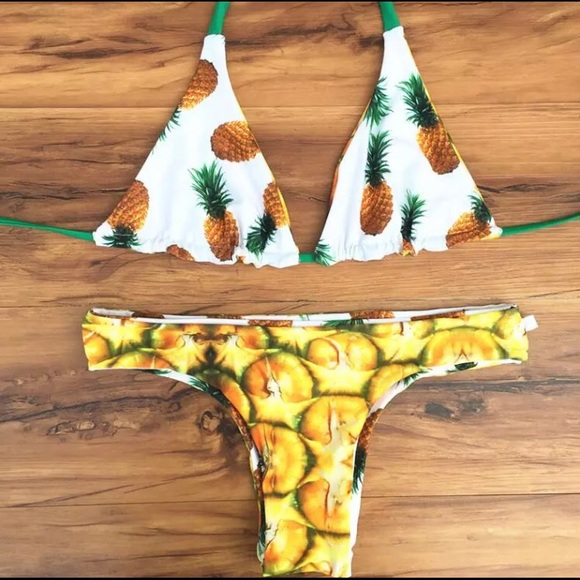 ❌SOLD❌Reversible cheeky pineapple bikini - Picture 3 of 4