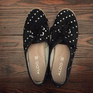 Polk a dot also flats
