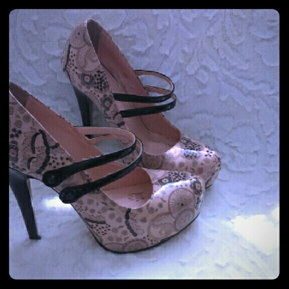 Andrea heels