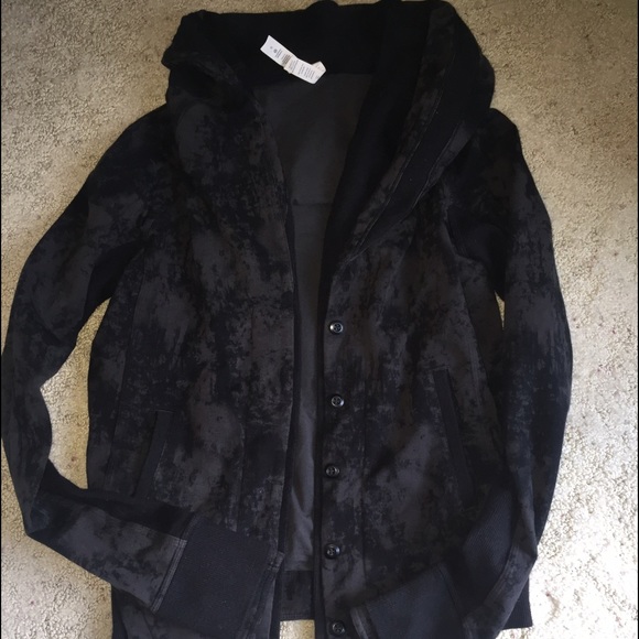 Lululemon Back to Class blazer