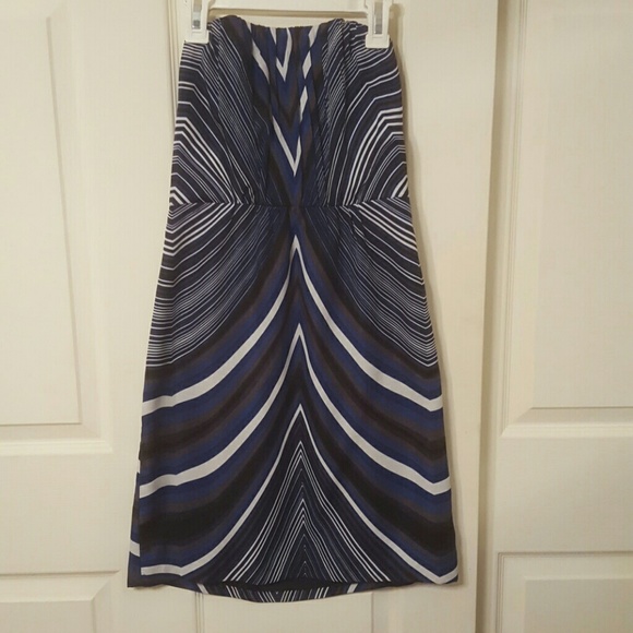 Very flattering! Strapless dress