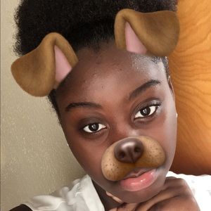 Meet your Posher, Arielle
