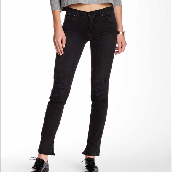 Distressed denim - Picture 4 of 4