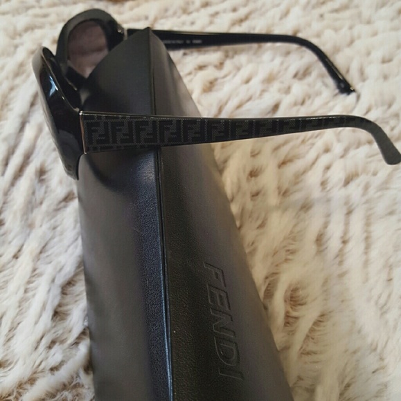 ?Authentic Fendi Sunglasses
