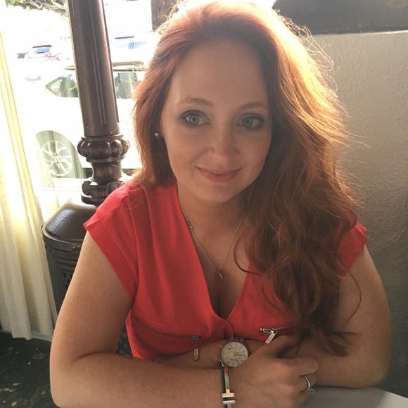 Welcome to my closet!! 💗💅🏻👠💄💍👗💋 - Picture 5 of 5